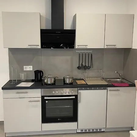 Boardinghouse Living Aparthotel 3*