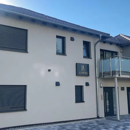 Boardinghouse Living Aparthotel 3*